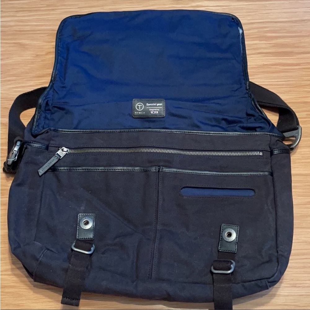 Tumi tech Expandable crossbody men bag